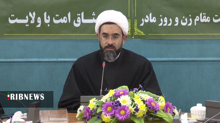 تجلیل از بانوان شاخص در هفته بزرگداشت مقام زن و مادر در استان قم