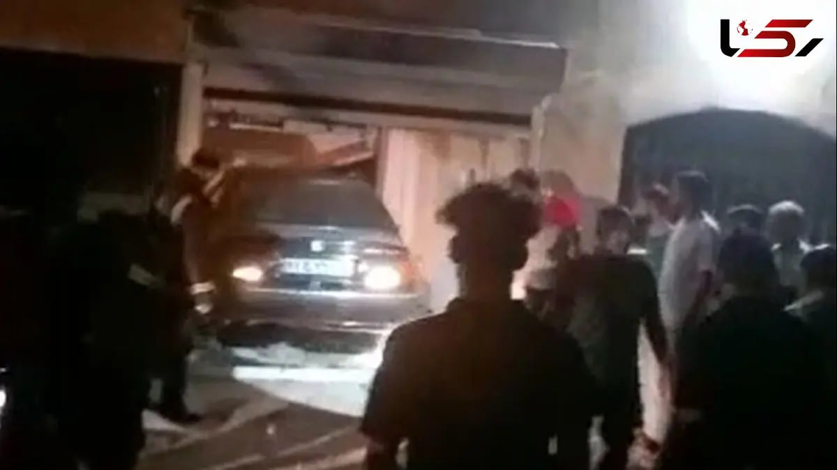 دختر ۱۴ ساله با خودرو وارد پارکینگ یک خانه شد!