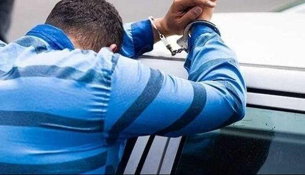 دردسر همسایه مزاحم برای پدر و دختر