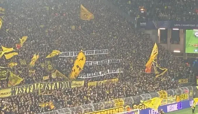 بنرهای توهین‌آمیز دورتموند علیه فوتبال اسپانیا