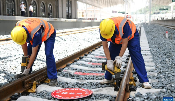 قطار ۱۱ کارگر را در چین زیر گرفت