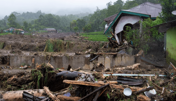 افزایش تلفات سیل اندونزی به حداقل ۲۴۸ نفر