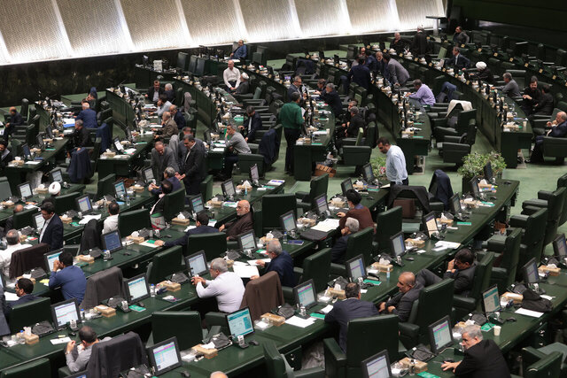 جلسه سه‌‌شنبه مجلس دو شیفته شد