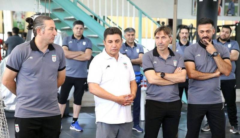 سه مربی تیم ملی، تماشاگر دربی ۱۰۶