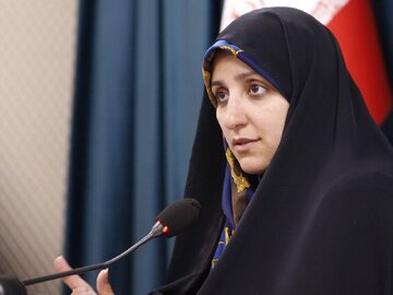 بهروزآذر: بیش از ۲۴ درصد اختراعات در کشور ما توسط زنان ثبت می‌شود