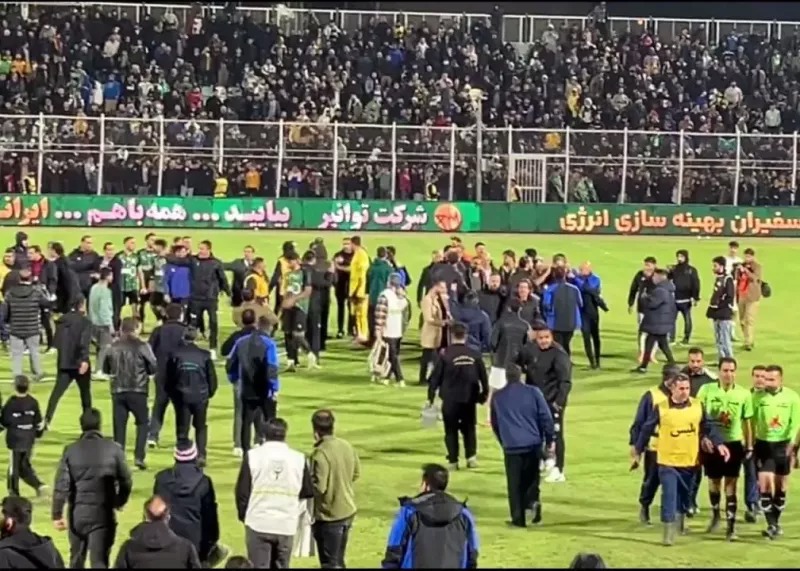 درگیری عجیب ساپینتو و رحمتی بعد از سوت پایان!