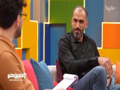 حامد حدادی: همیشه روی تخت کج میخوابم وگرنه پاهام میزنه بیرون!