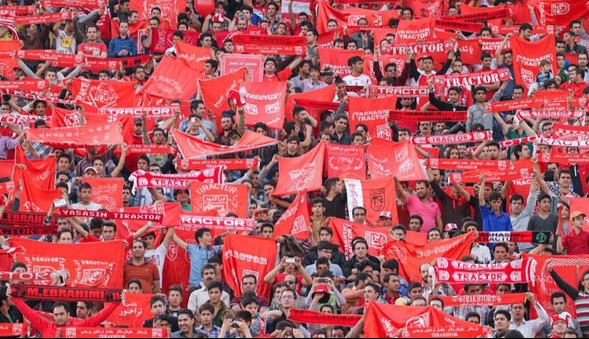 کارشناس داوری: هوادارانی که فحاشی می‌کنند باید محروم شوند