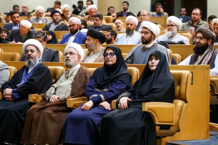 قم باید در رویدادهای فرهنگی ملی فعال باشد