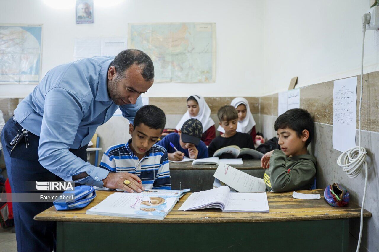 تقاضای ۴۷۵ هزار نفر برای پذیرش دانشجو معلم