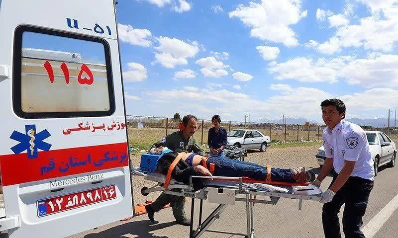 تصادف پژو ۴۰۵ و پارس در محور کهک قم با ۶ مصدوم