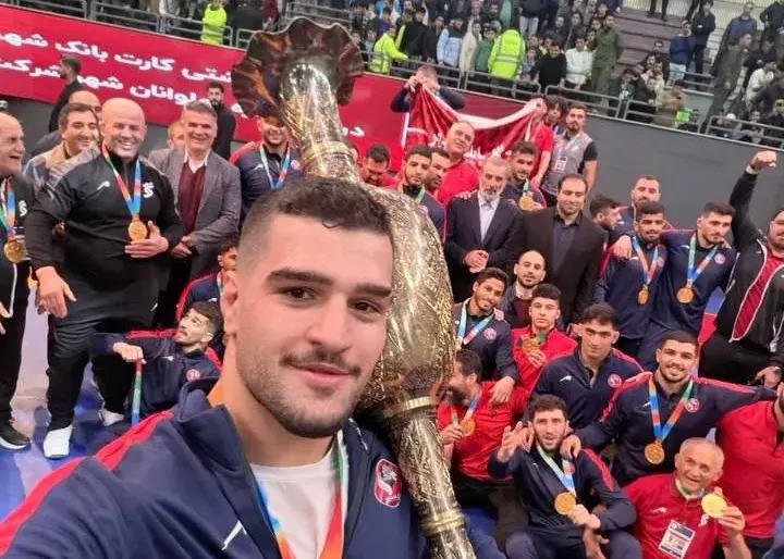 قرارداد جنجالی ستاره کشتی ایران امضا شد!