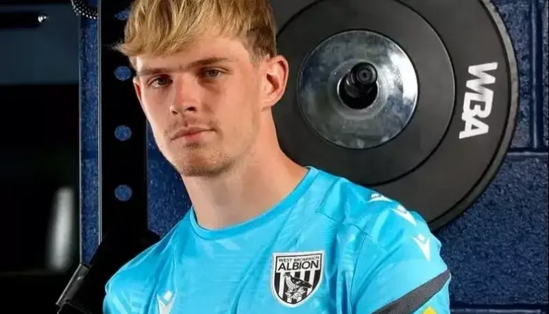 منچستریونایتد انتقال هافبک جوان را تایید کرد