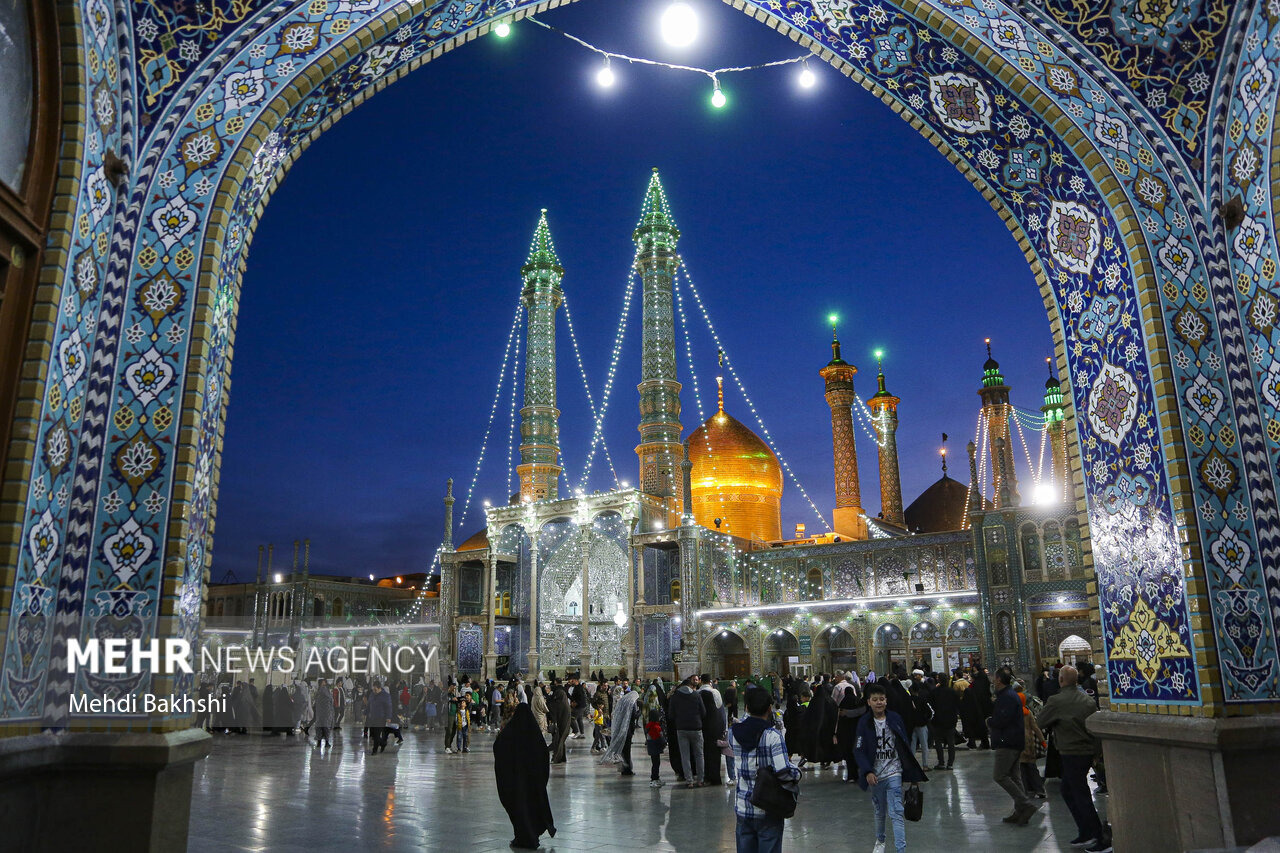 حرم حضرت معصومه(س) آماده برپایی جشن‌های نیمه شعبان است