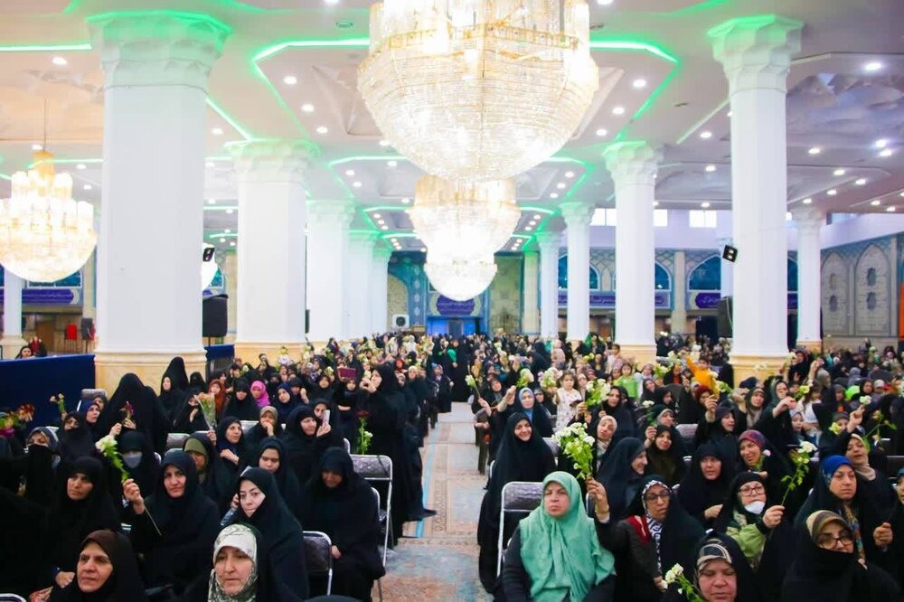 تبیین مقام اجتماعی زن یک امر حیاتی در شرایط کنونی است