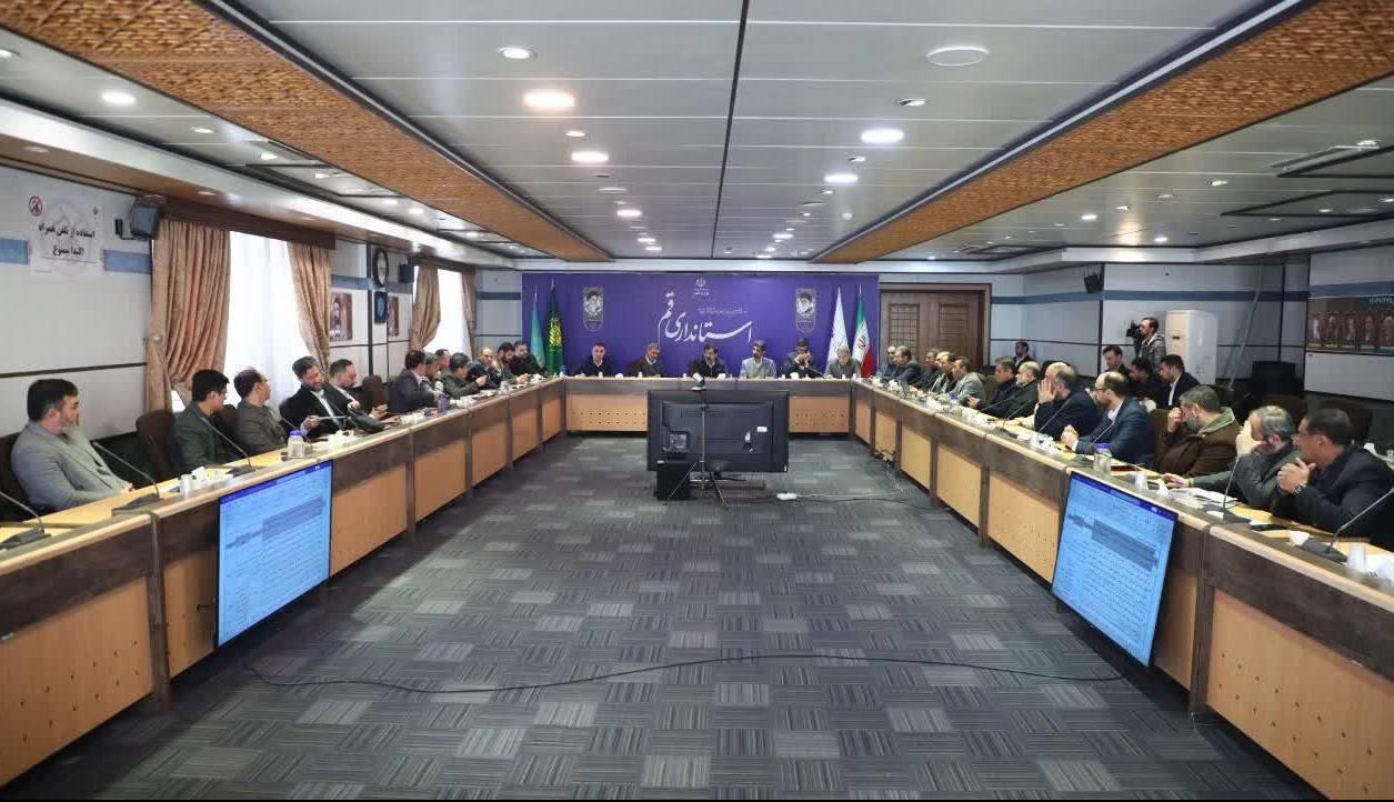 استاندار: قیمت‌ها در قم باید از تمام استان‌ها پایین‌تر باشد