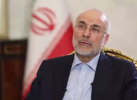 شهادت ۳۰۰ نیروی پلیس با اسلحه، تبر و سوزاندن