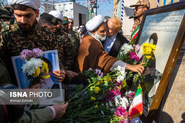 بیت رهبر کبیر انقلاب اسلامی در قم گلباران می‌شود