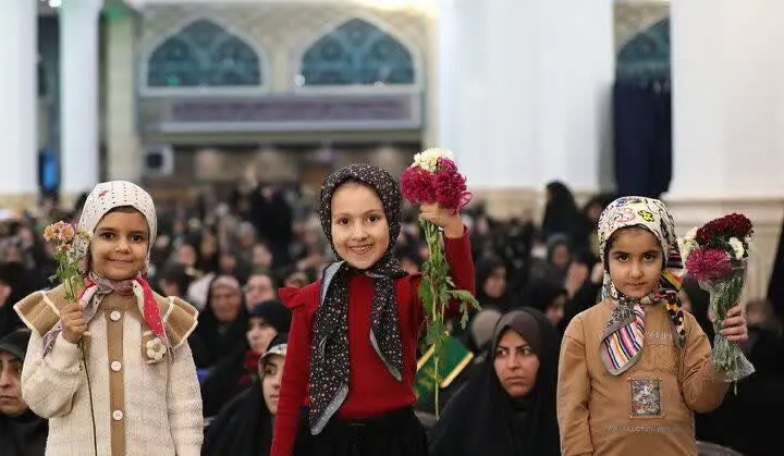 اجتماع عظیم بانوان فعال در عرصه مهدویت در مسجد مقدس جمکران برگزار شد