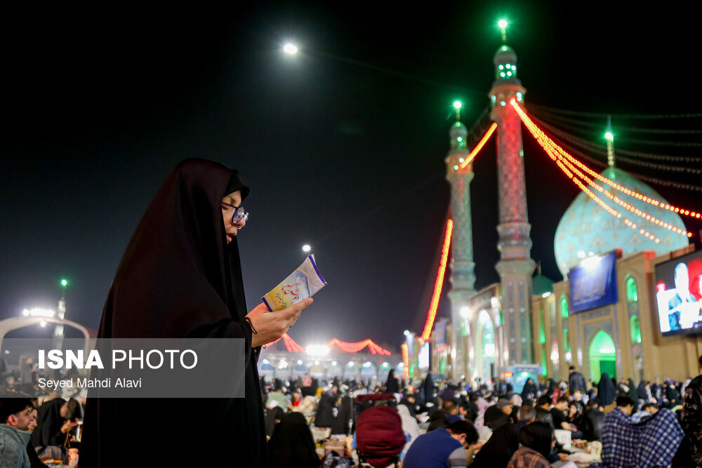 جامعه‌گرایی شاخصه منتظران واقعی
