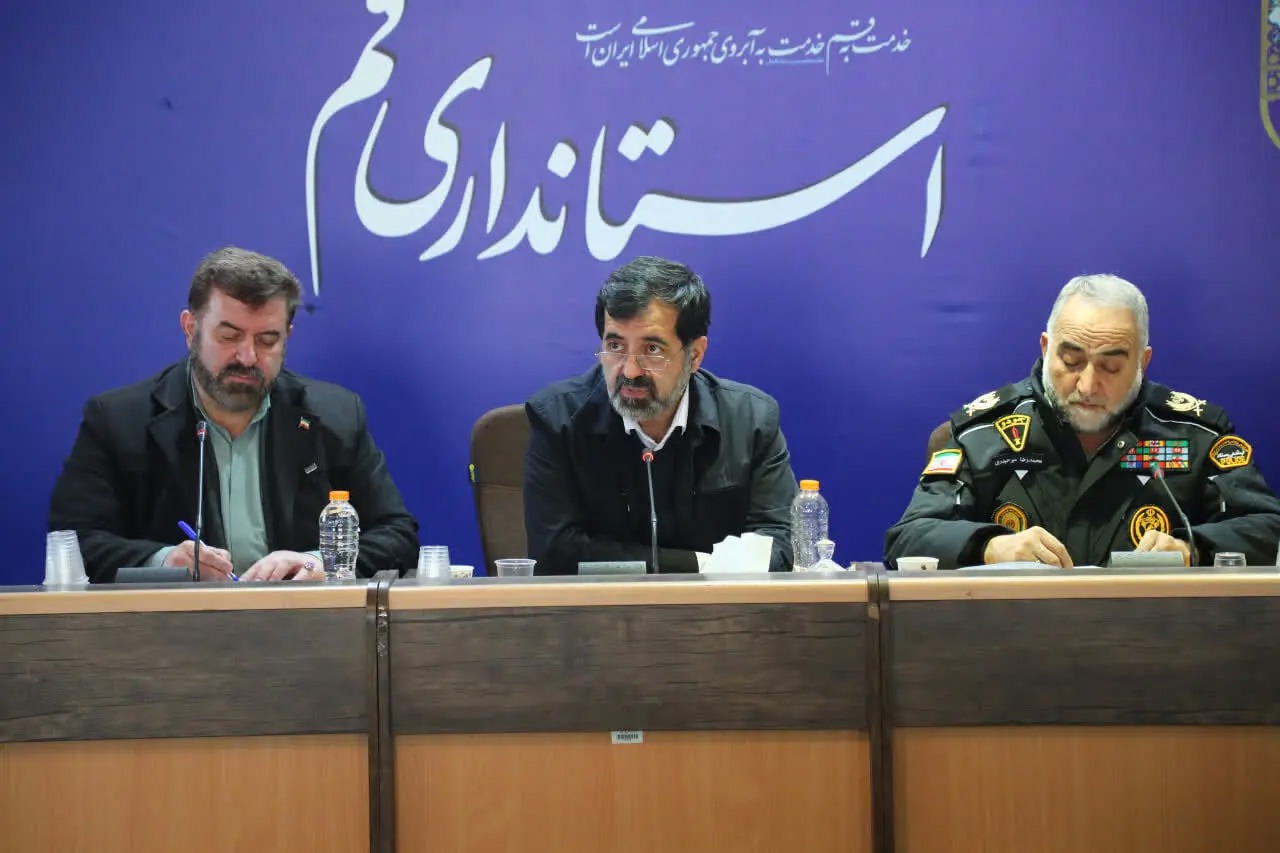 استاندار قم: نباید اجازه دهیم زندگی عادی مردم دچار مشکل شود