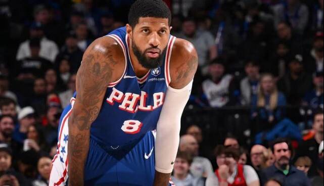 ستاره گرانقیمت فیلادلفیا نقره‌داغ شد