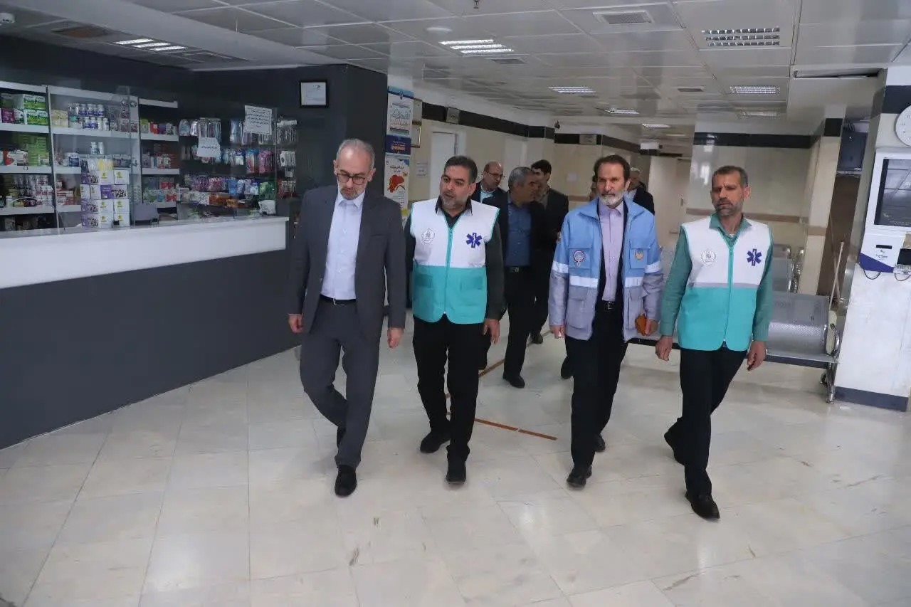 معاون استاندار قم از درمانگاه دارالشفا حضرت مهدی (عج) بازدید کرد
