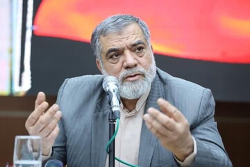 عضو کمیسیون امنیت ملی: شاید طرف‌های مذاکره از دور به هم رسیدند و سلام کردند