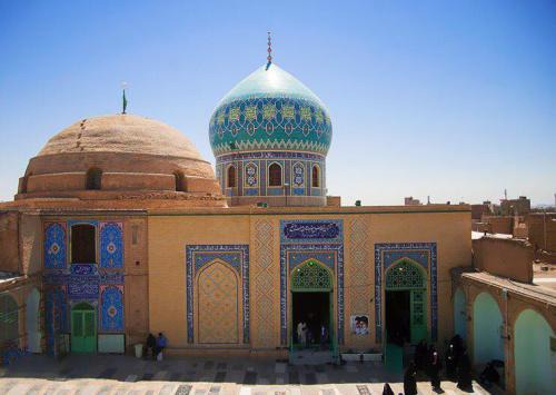 برپایی ویژه برنامه‌های ضیافت الهی در حرم امامزاده موسی مبرقع (ع) قم