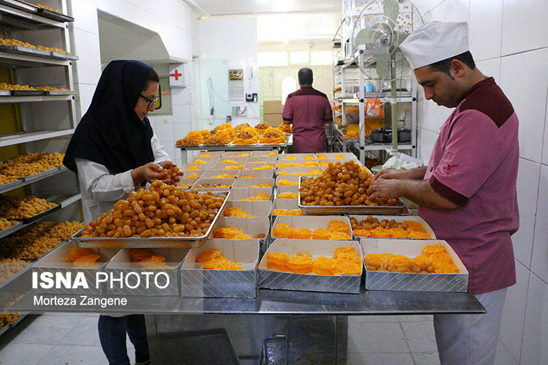 قیمت مصوب زولبیا و بامیه در قم اعلام شد