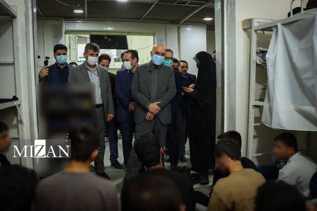 بازدید دبیر ستاد حقوق بشر از ندامتگاه مرکزی کرج