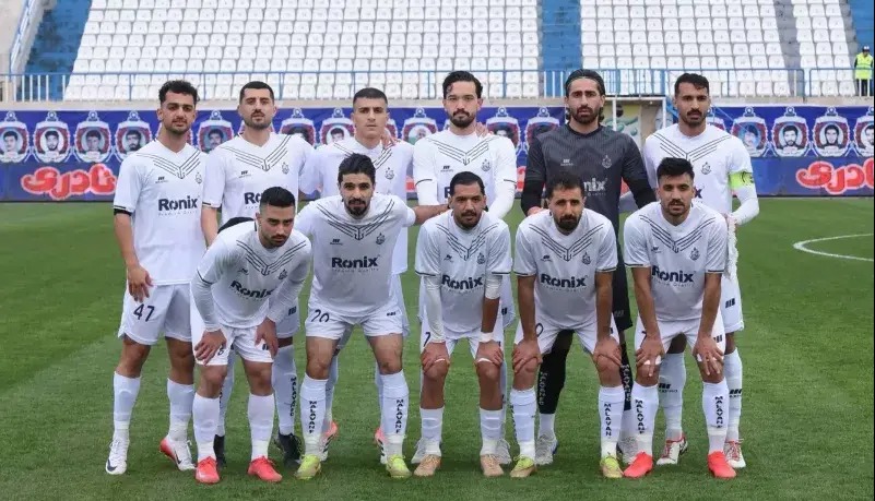 ۱۱ بازیکن ملوان در تقابل با ستاره‌های تراکتور