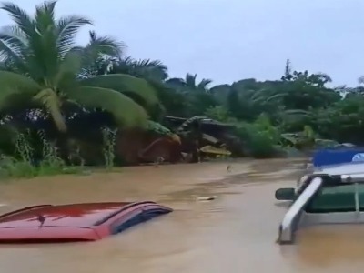 سیل «مالزی» را با خود برد