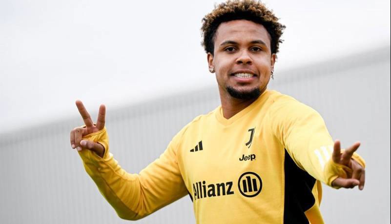 ستاره محبوب با یوونتوس تمدید کرد