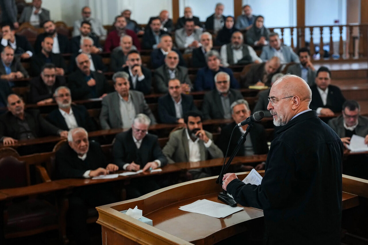 قالیباف: اصناف و بازاریان مجاهدان و فرماندهان جنگ اقتصادی هستند