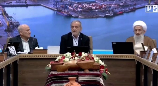 پزشکیان: ما را بزنند، صد نفر مثل ما می‌آیند بالا و مملکت را اداره می‌کنند