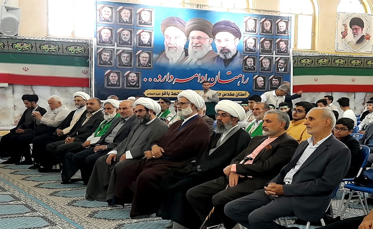 مضجع منور علی ابن باقر غبارروبی و عطرافشانی شد