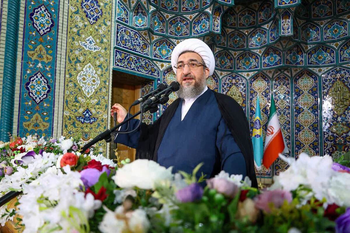 ملت ایران تا اخراج کامل دشمنان از منطقه آرام نخواهد نشست