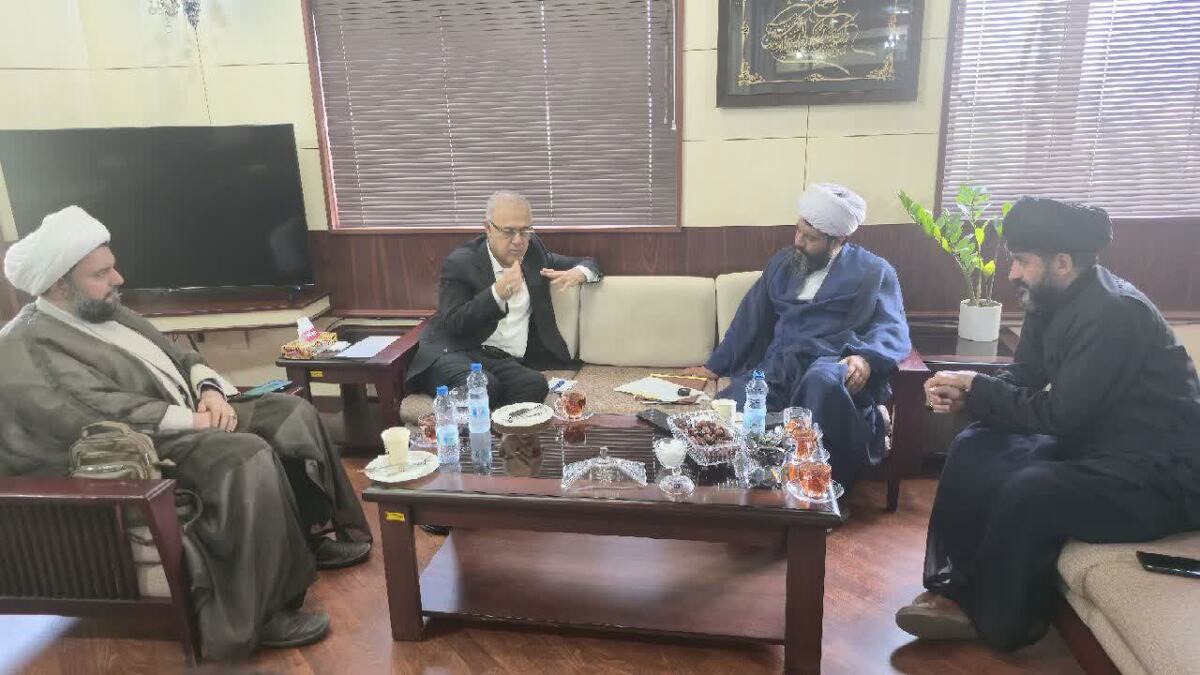تقدیر نمایندگان آیت الله اعرافی از استاندار هرمزگان