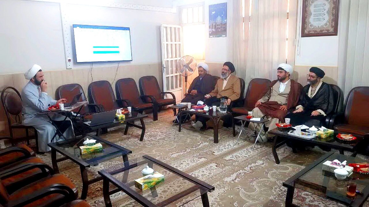تشکیل کارگروه ادبیات کتاب «هدایه» در معاونت آموزش حوزه علمیه کاشان