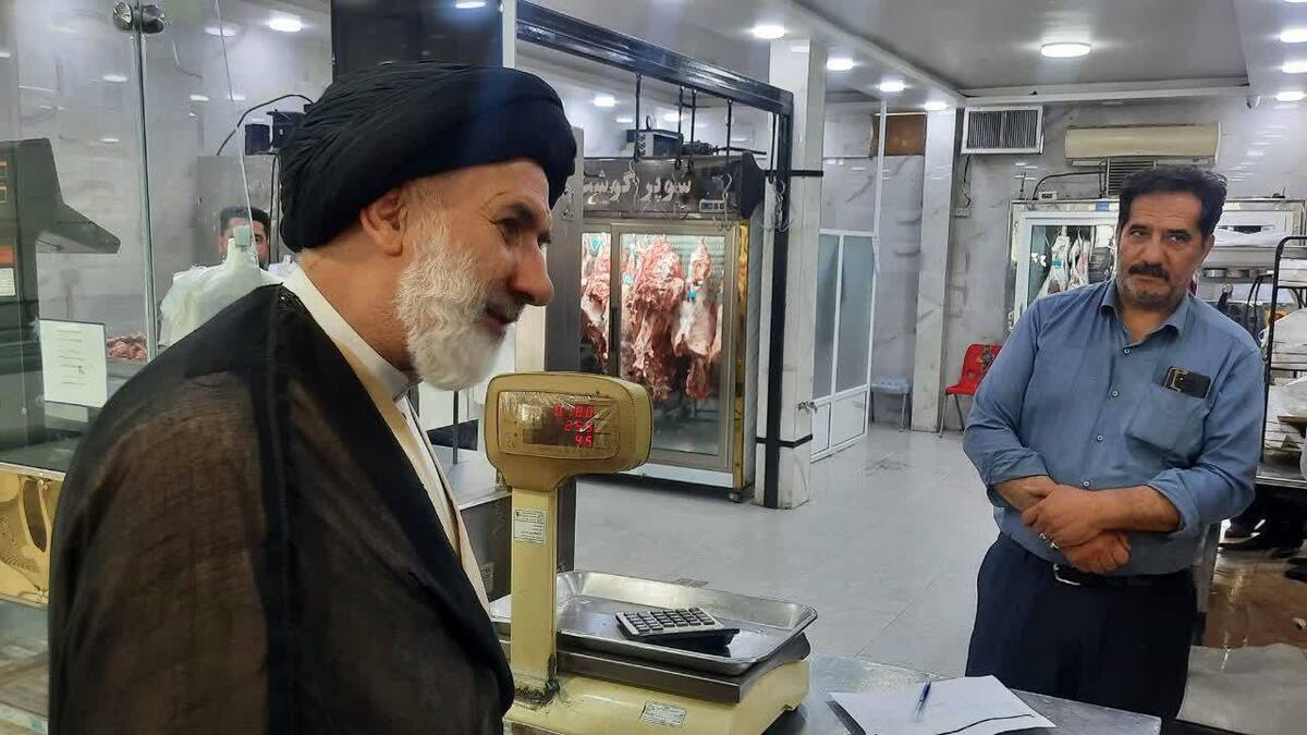دیدار امام جمعه شهرکرد با کسبه خیابان کاشانی + عکس