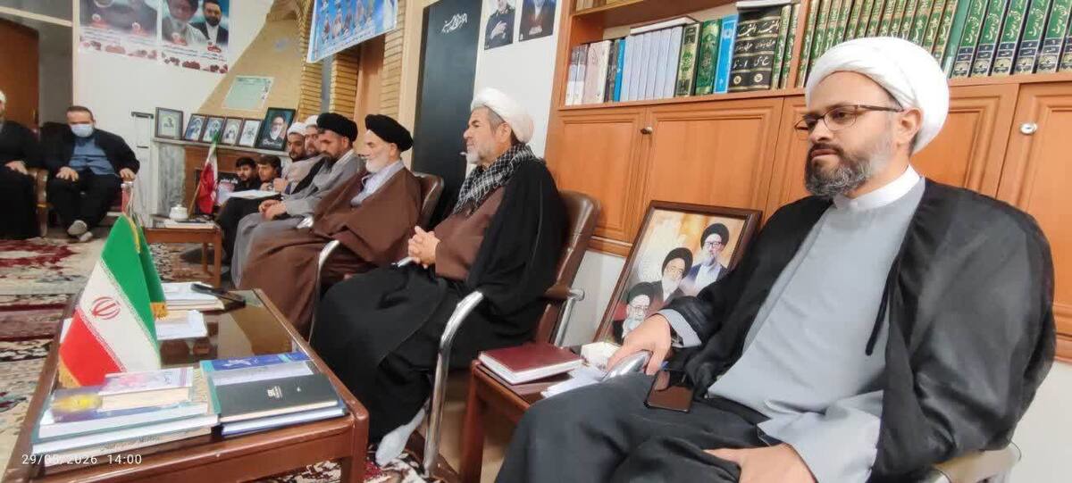 مدیر مرکز رسیدگی به امور مساجد آذربایجان شرقی با علمای بستان‌آباد دیدار کرد