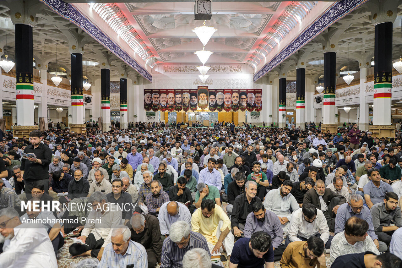 مراسم سالگرد ارتحال امام خمینی(ره) در حرم بانوی کرامت برگزار می‌شود