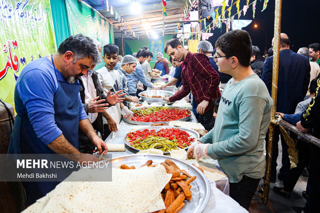 یک میلیون پرس اطعام غدیر در قم توزیع می‌شود/ مشارکت ۱۱۰ هیئت مذهبی