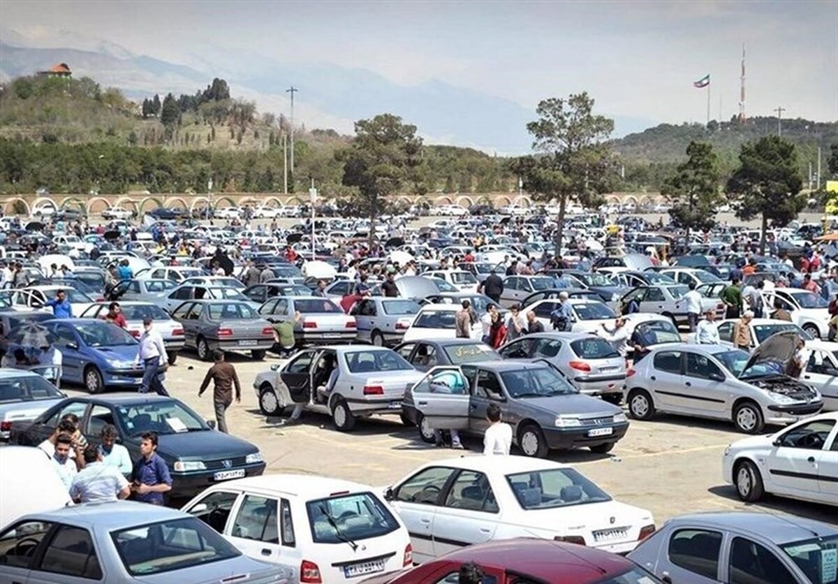 ریزش قیمت خودروهای وارداتی و مونتاژی؛ بازار همچنان در رکود به سرمی برد