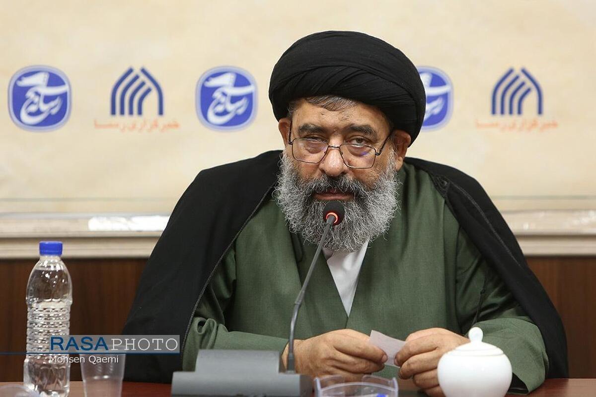 اشتراکات شخصیتی و مدیریتی امام خمینی و رهبر شهید انقلاب اسلامی
