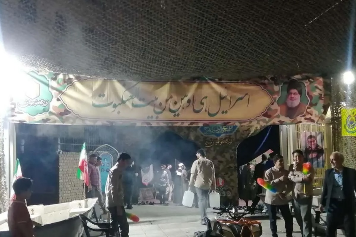 برپایی قرارگاه نوجوان مبارز در تجمعات شبانه قم