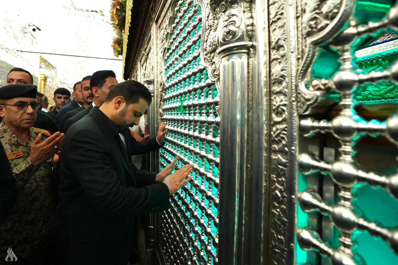 حضور نخست وزیر عراق در مراسم تشییع پیکر آیت الله فیاض + عکس