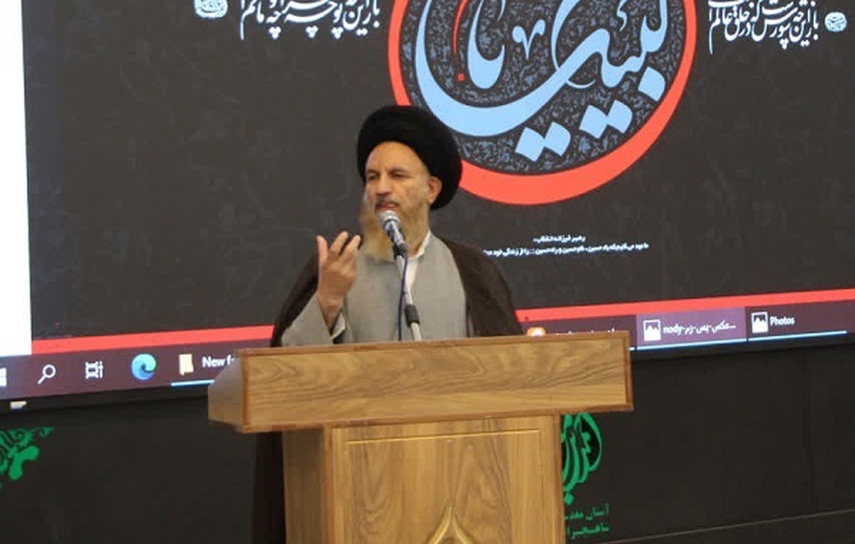 مبلغان حامل پیام شریعت هستند