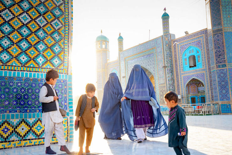 از قطع کمک‌های بشردوستانه تا ایجاد صندوق خانوادگی میان شیعیان در استان بلخ